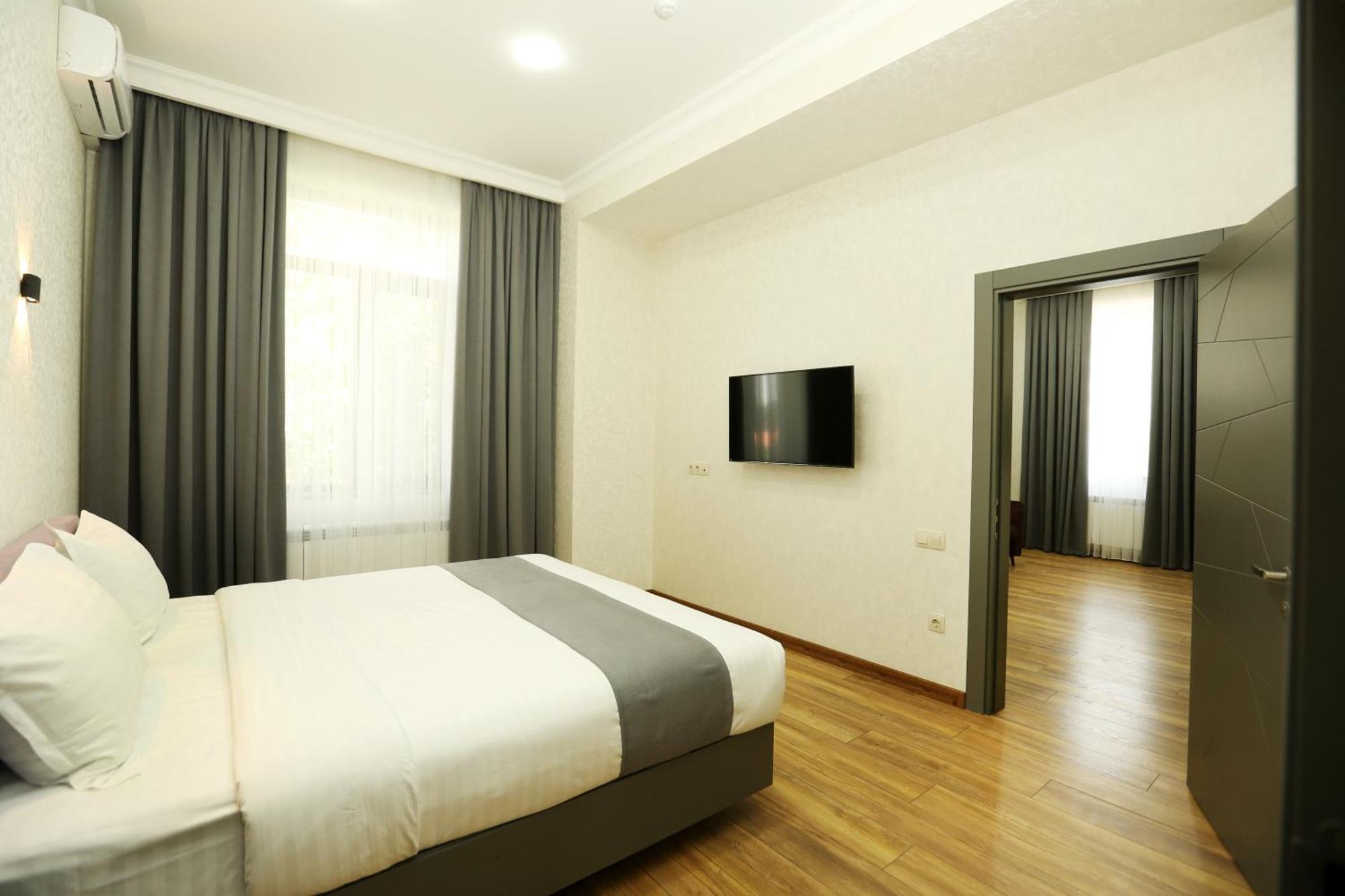 Parklane Hotel Tasken Kültér fotó